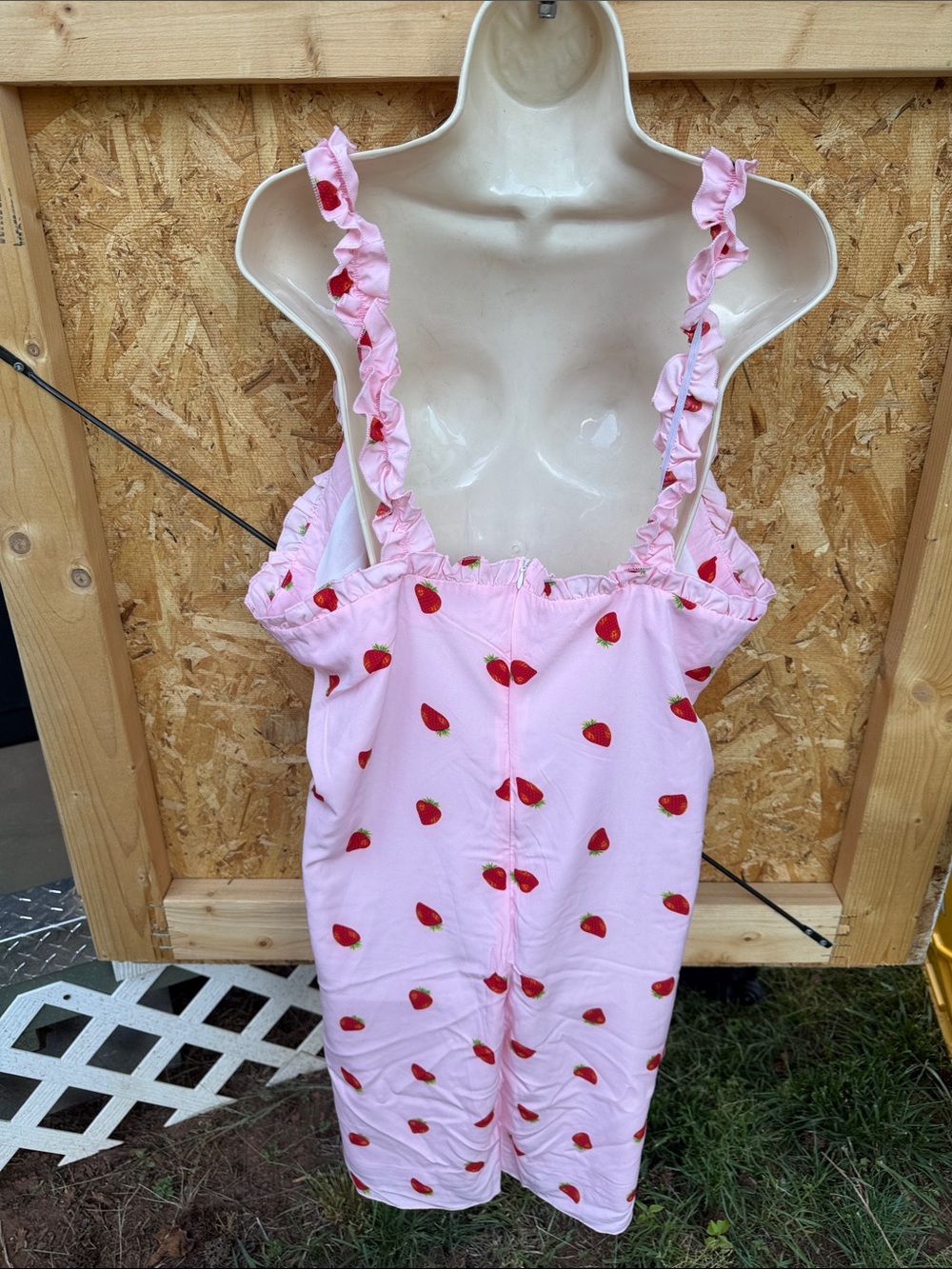 SHEIN Pink Strawberry Print Ruffle Tie-Front Sundress - Picture 4 of 4